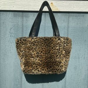 Leopard-print handbag with black faux leather handles
